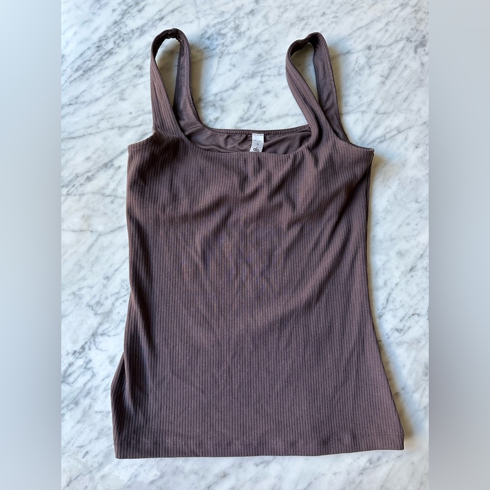 Alo Yoga Ribbed Minimalist Tank S Raisin